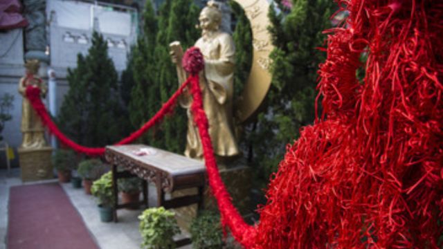 如何拜月老？供品選擇+祈求良緣技巧，想牽到真命天子／女必看！